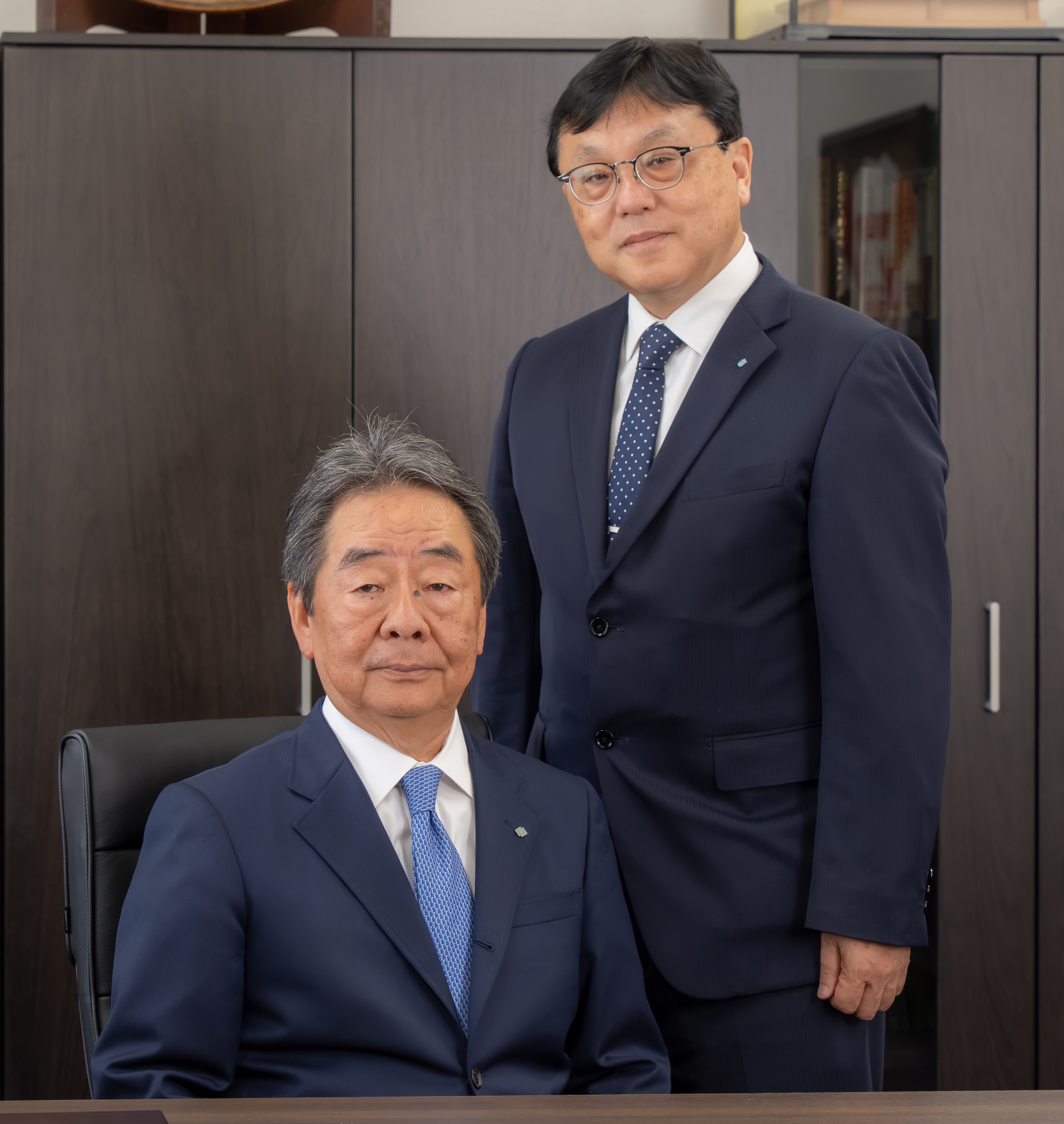 会長 井倉 眞、理事長 一江 哲哉